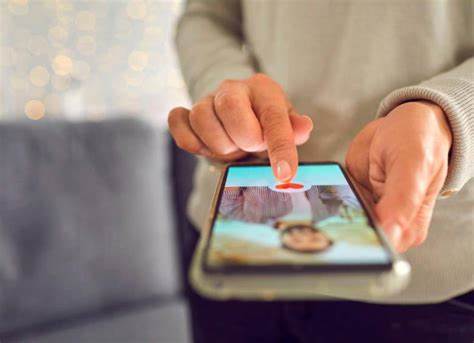 Las 8 excusas más utilizadas por los estafadores en apps de citas y redes sociales