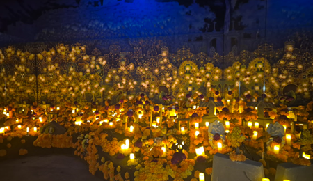 La experiencia inmersiva que celebra el espíritu del Día de Muertos de Michoacán: Odisea México 