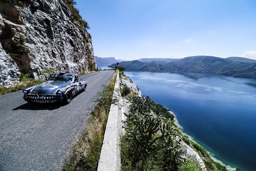 Innovación sobre ruedas: La Carrera Panamericana se convierte en laboratorio viviente y pone a prueba un vehículo de conducción autónoma 