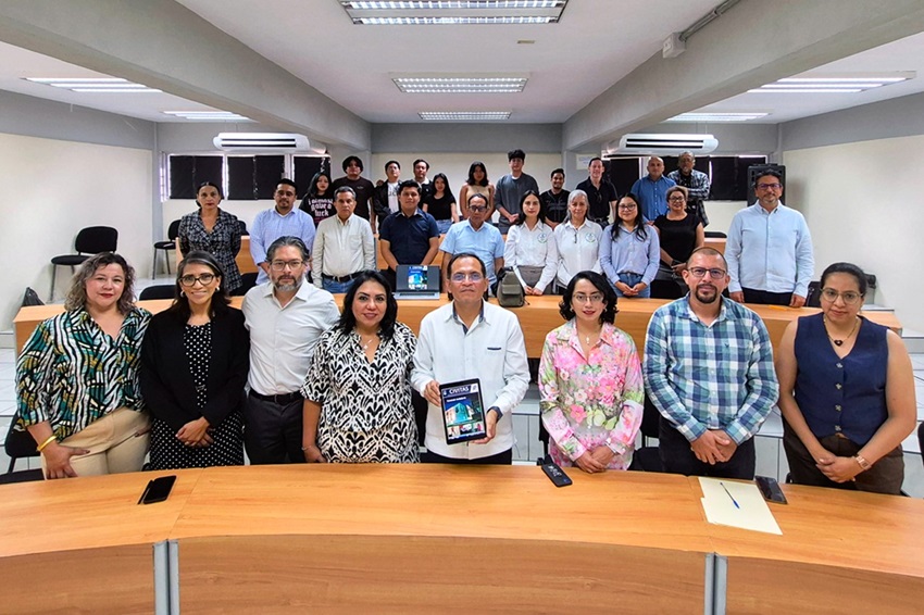 Presentan la Gaceta Civitas en Ciencias Políticas de la UNICACH