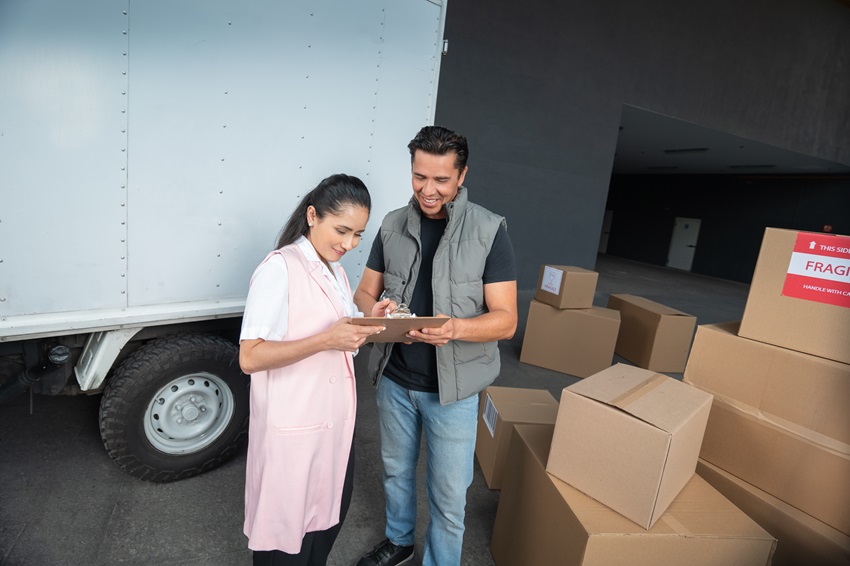 Mudarse o enviar productos sin drama: 3 cosas que debes saber antes de contratar un servicio de flete o entregas 