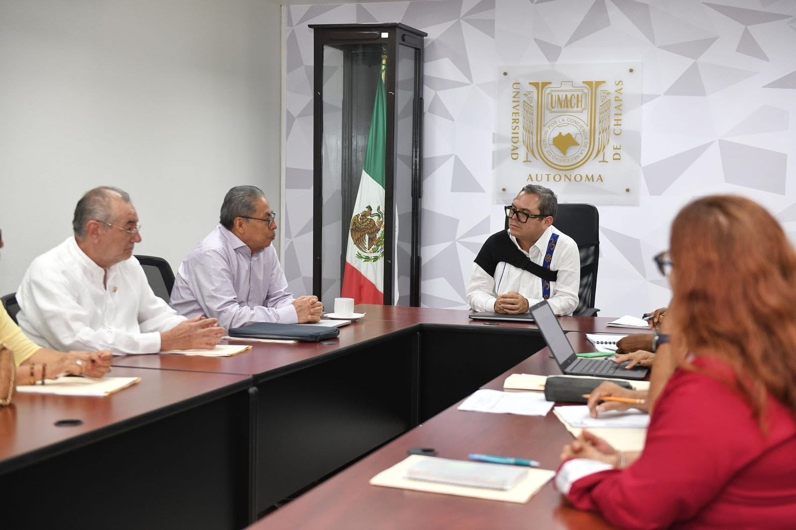 Instalan en la UNACH el Comité Organizador de los Foros de Socialización del Nuevo Modelo Educativo 