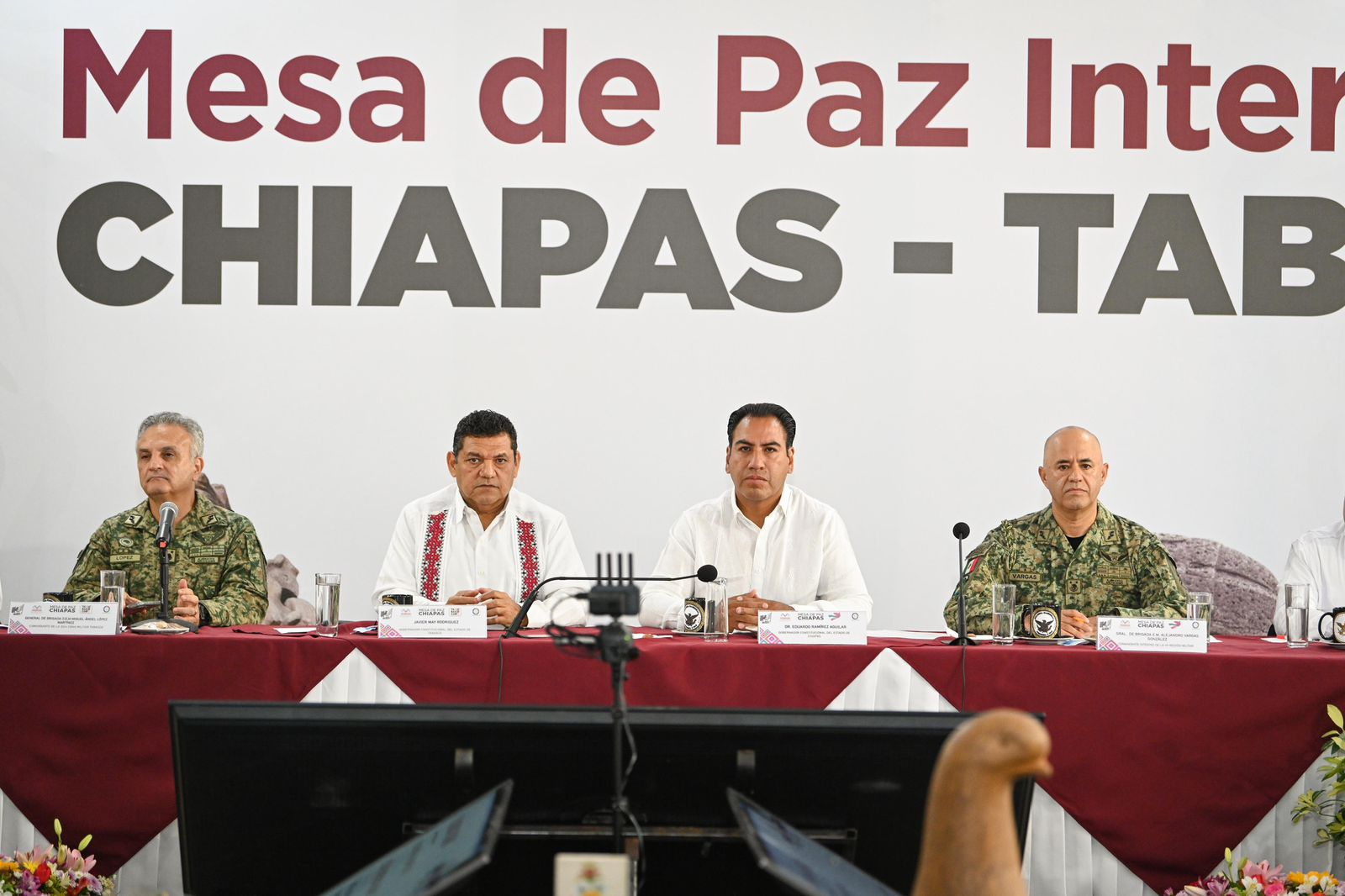 Eduardo Ramírez y Javier May refuerzan estrategia conjunta contra la delincuencia en Chiapas y Tabasco 