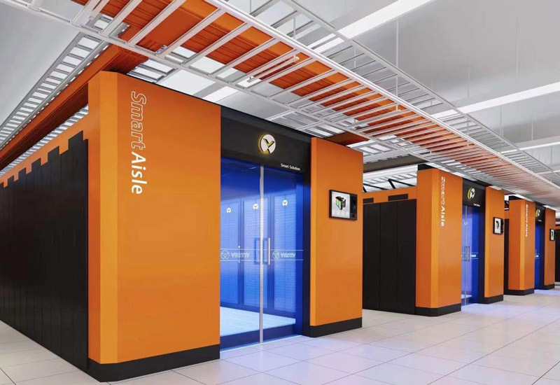 Vertiv presenta una solución modular con capacidades de IA para simplificar la implementación y las operaciones de centros de datos