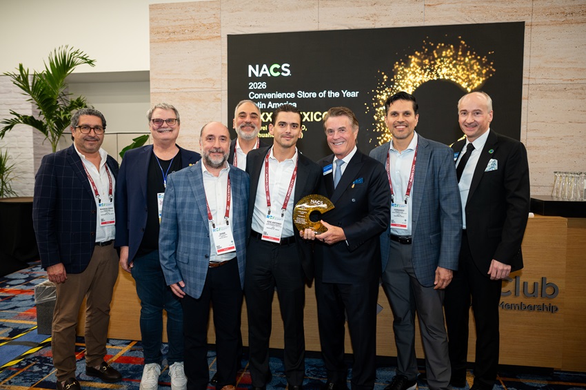 Recibe el Parador Seguro Punto Travel Center de OXXO GAS el premio NACS Convenience Store of the Year para Latinoamérica