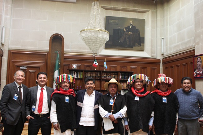 #SE REUNE HUGO AGUILAR ORTIZ CON EL PUEBLO DE “LAS ABEJAS”