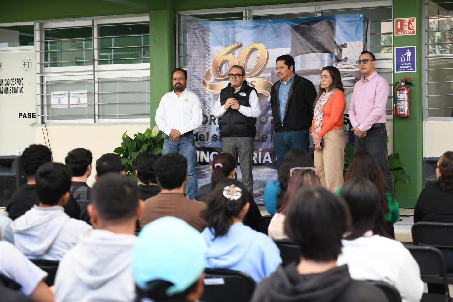 Visita el rector de la UNACH Oswaldo Chacón Rojas la Facultad de Ingeniería
