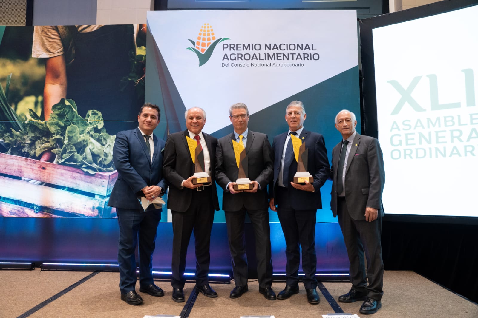 Agricultura Nacional (Dragón) celebra 90 años consolidando su liderazgo en el agro mexicano y suma su tercer Premio Nacional Agroalimentario