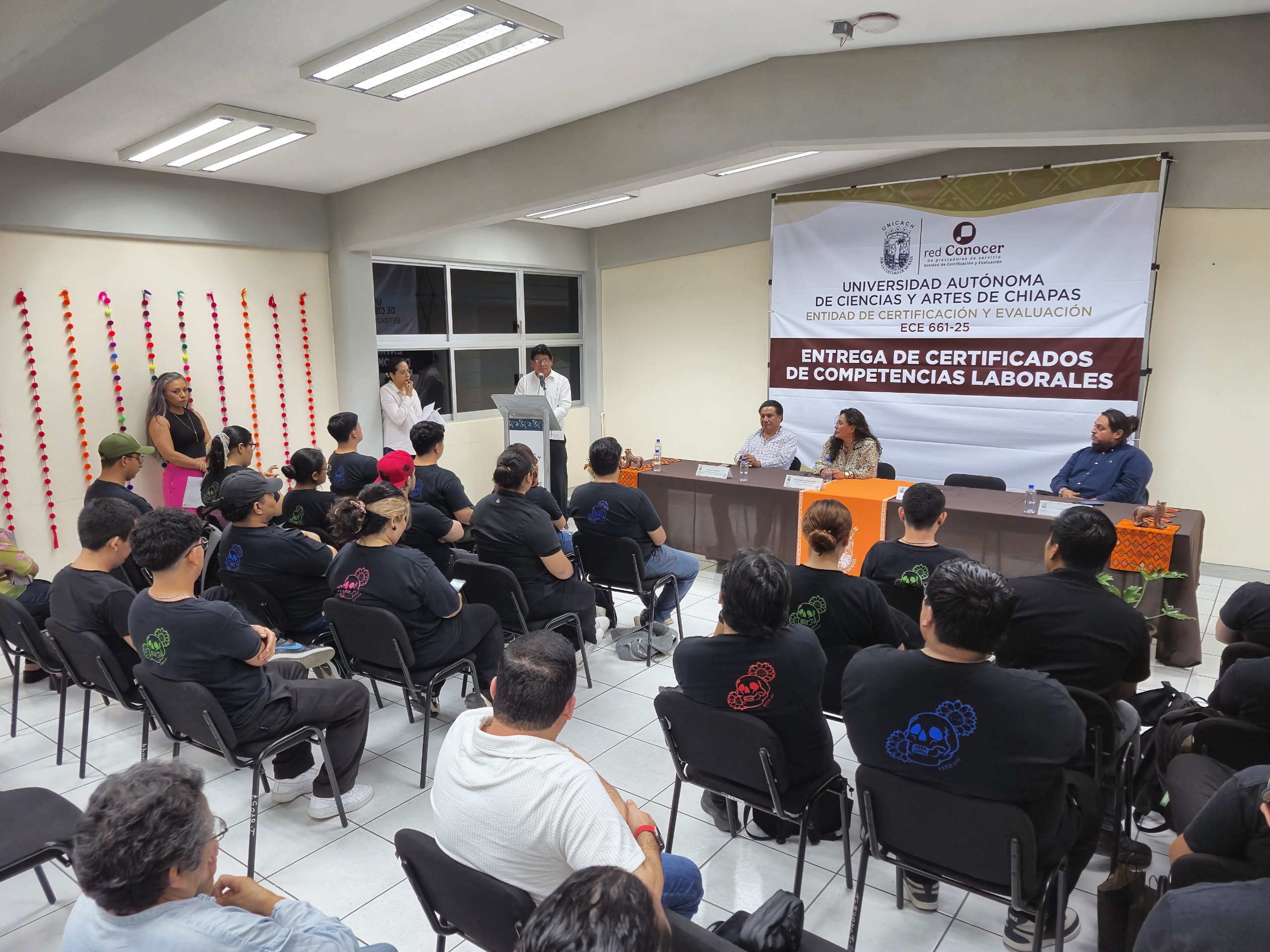 Certifica UNICACH competencias de personal en manejo higiénico de alimentos