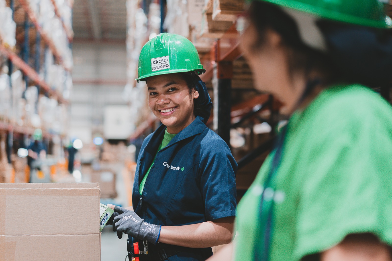 FEMSA impulsa la equidad de género con estrategia transversal para más de 149 mil mujeres en sus unidades de negocio