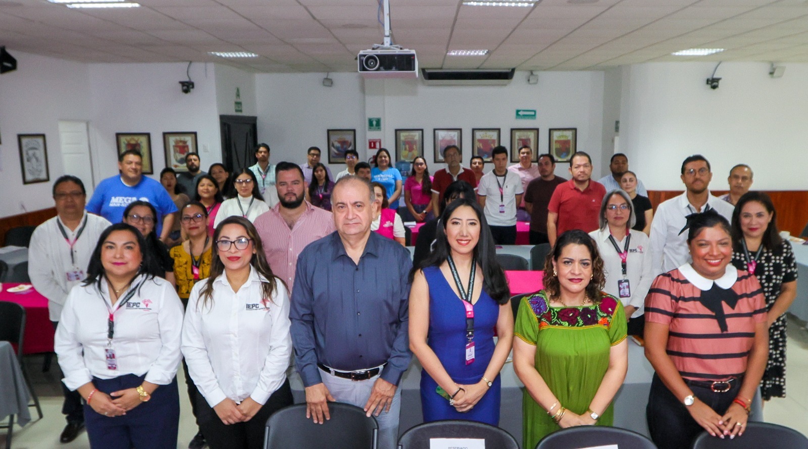 Imparte IEPC taller para prevenir hostigamiento y acoso laboral