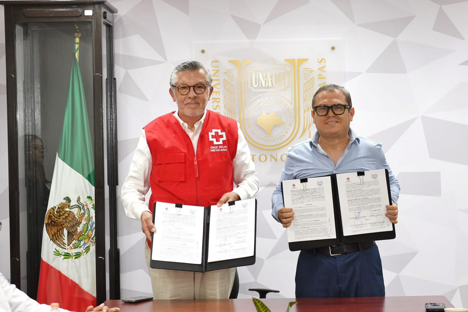Abren UNACH y Cruz Roja Mexicana espacios que fortalecen la formación de estudiantados y egresados de la Licenciatura en Médico Cirujano