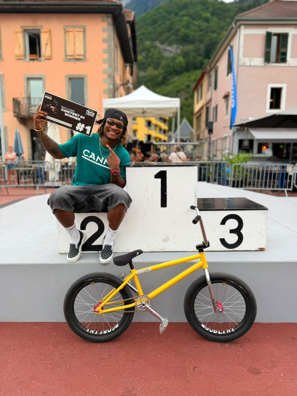 Juan Caicedo sigue haciendo historia: el colombiano conquista Europa con dos títulos consecutivos en BMX Freestyle